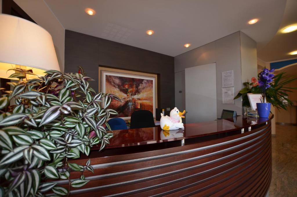 Hotel Cristallo Lignano Sabbiadoro Dış mekan fotoğraf