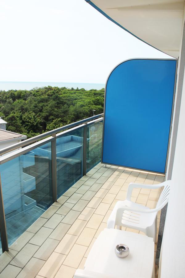 Hotel Cristallo Lignano Sabbiadoro Dış mekan fotoğraf