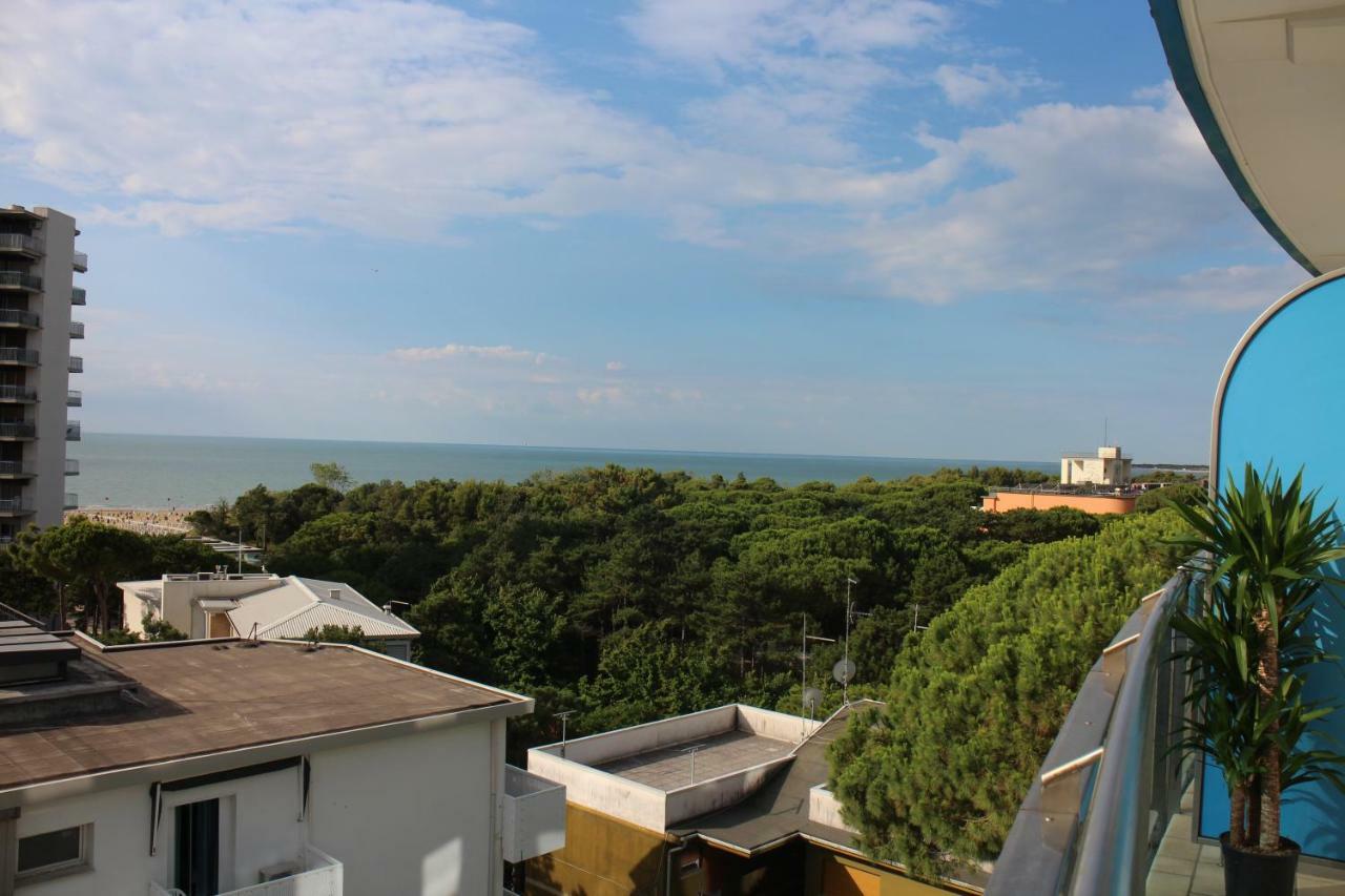 Hotel Cristallo Lignano Sabbiadoro Dış mekan fotoğraf